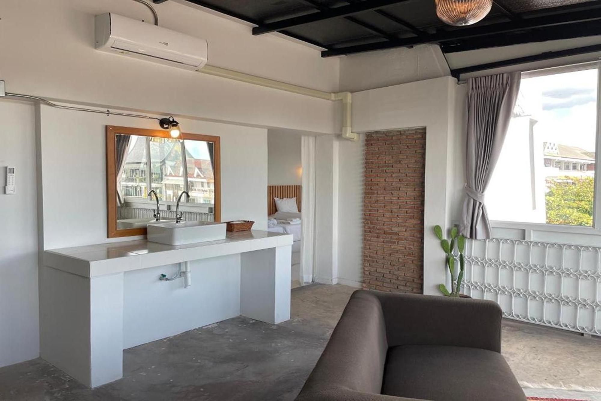 Asaya House Hotel เชียงใหม่ ภายนอก รูปภาพ