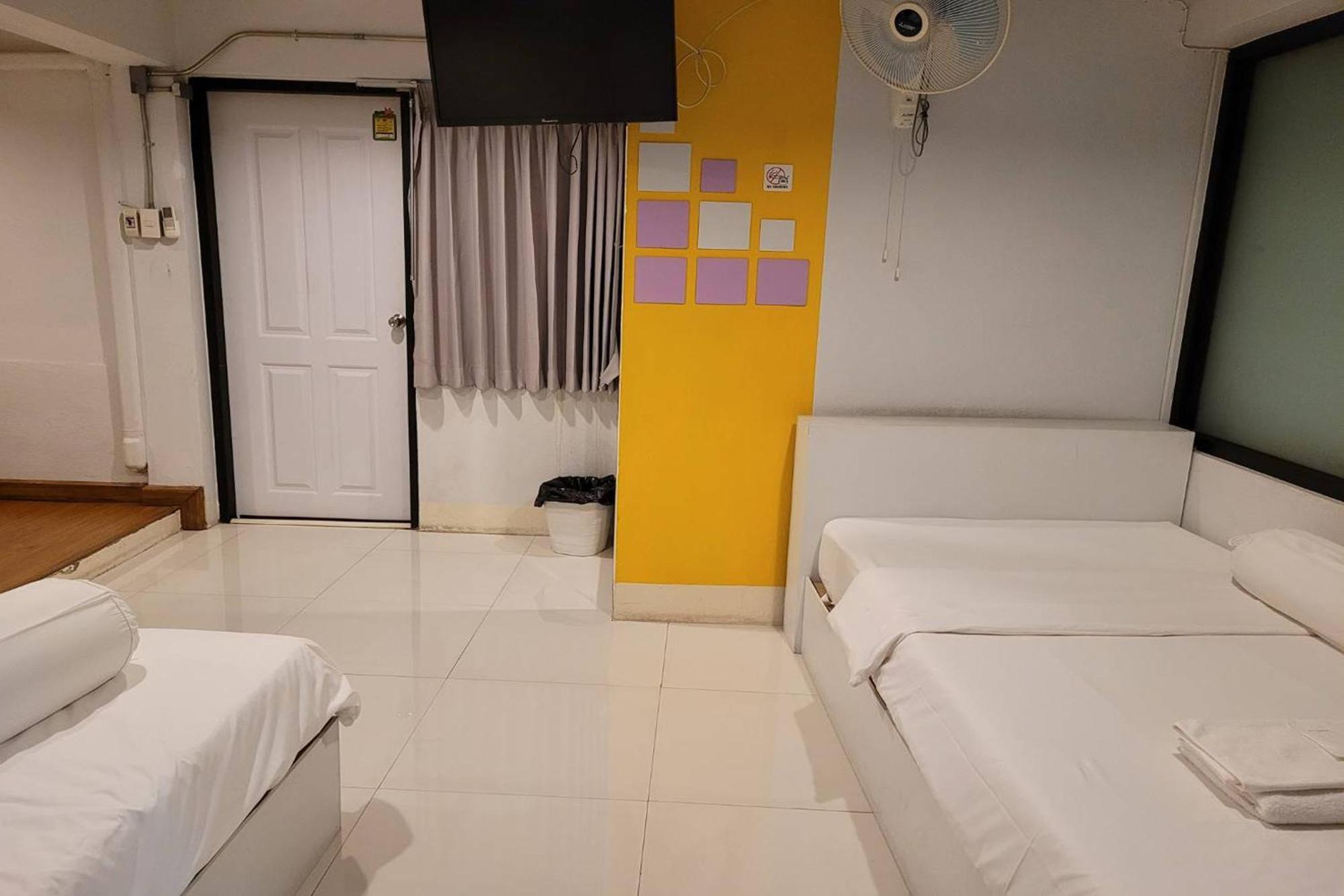 Asaya House Hotel เชียงใหม่ ภายนอก รูปภาพ